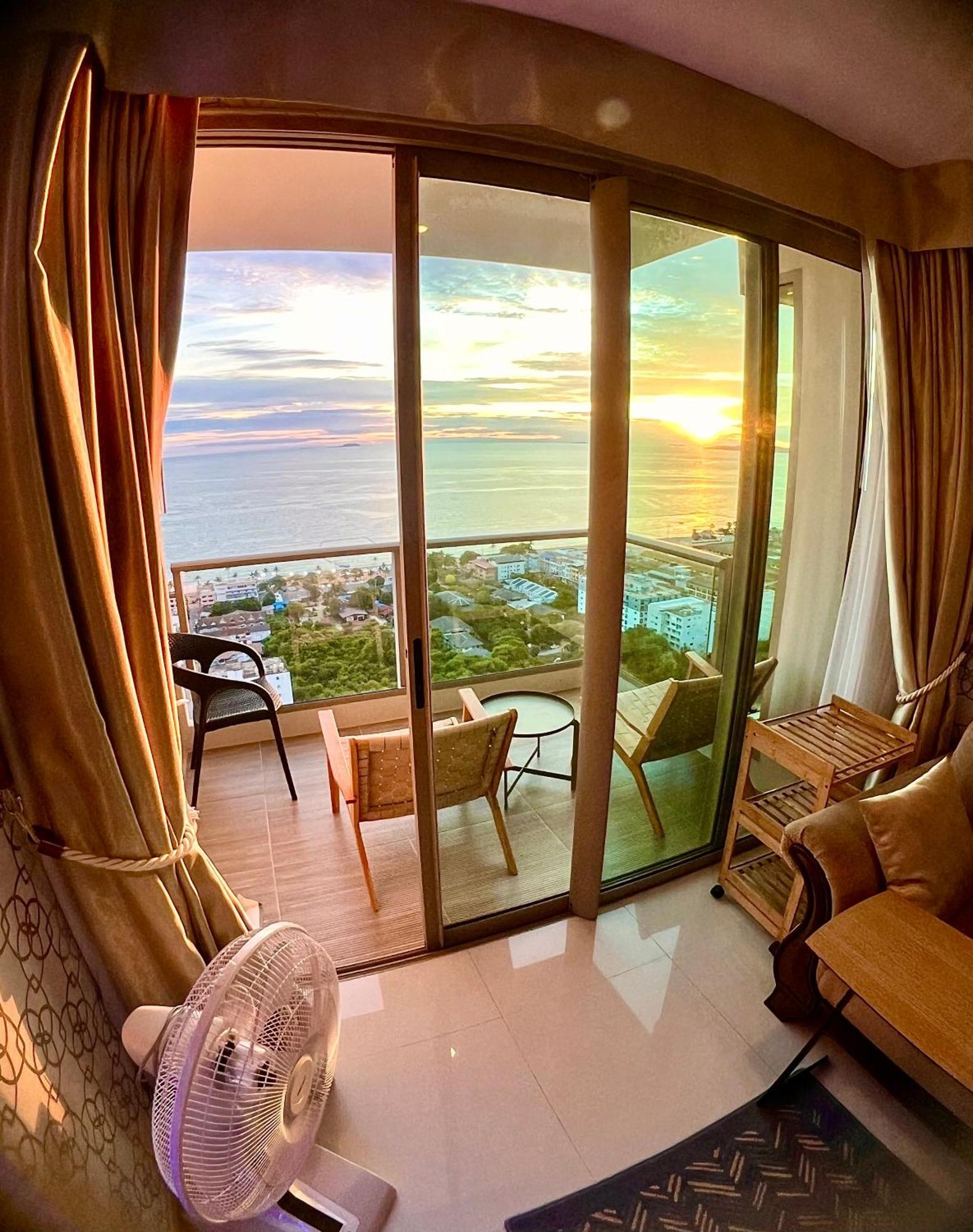 Luxsl Luxury Style Of Life 6 Lägenhet Jomtien Beach Exteriör bild